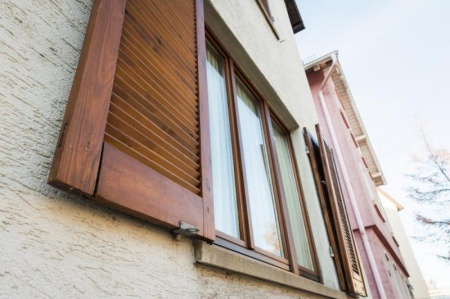 Faire appel &agrave; un vitrier &agrave; domicile : avantages et prestations